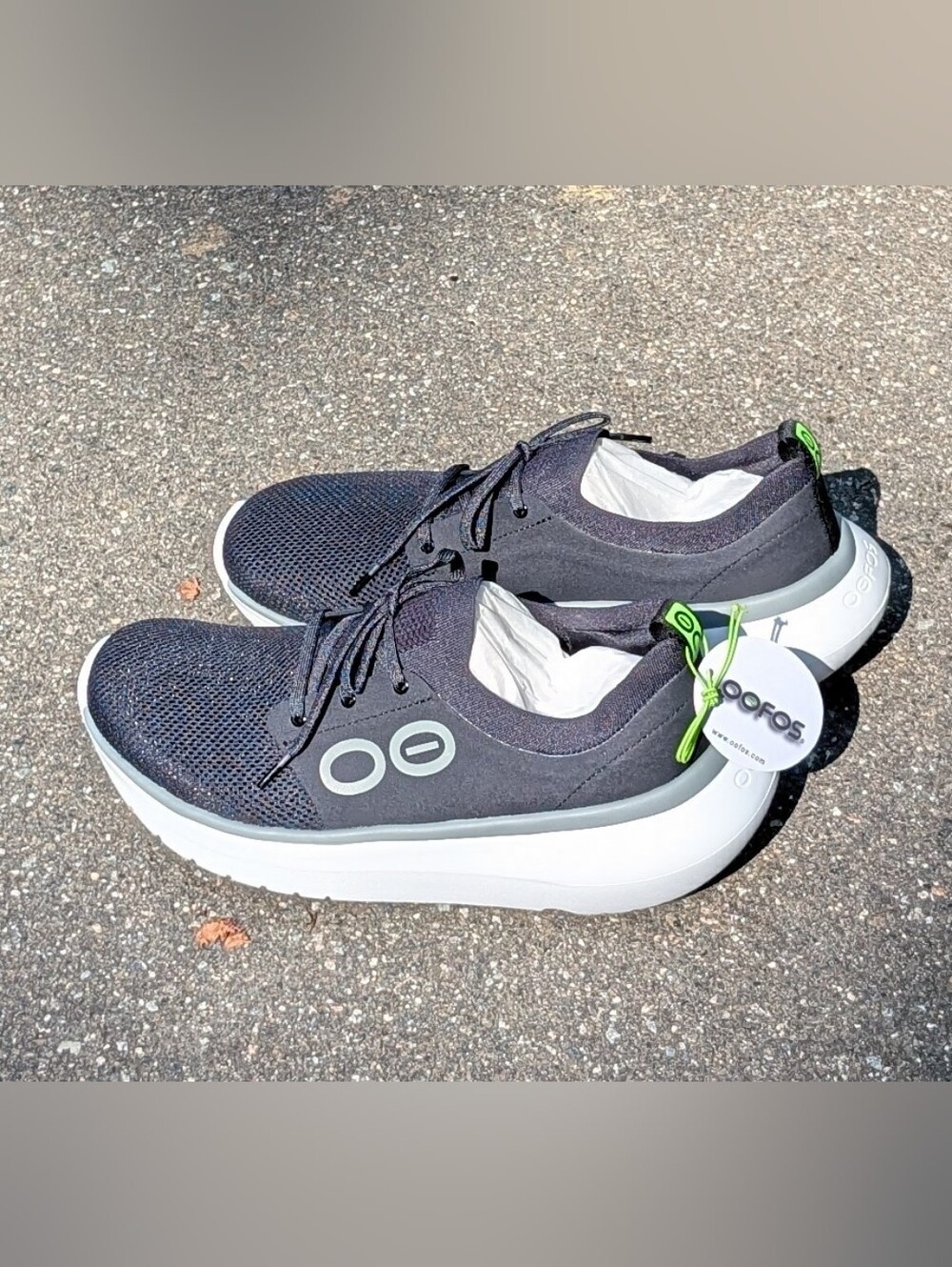 Oofos Men's OOmmy Stride Athletic Shoe - White/Black (New)